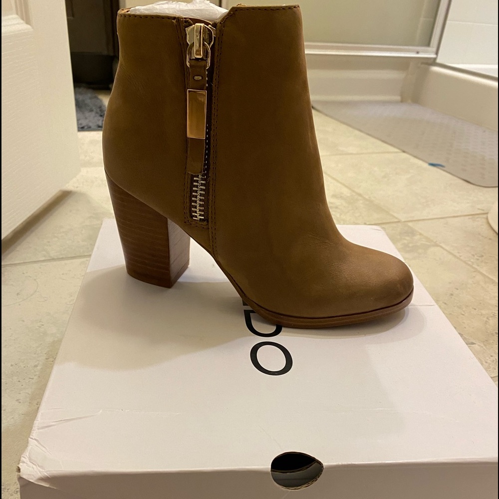 Aldo tan ankle boots